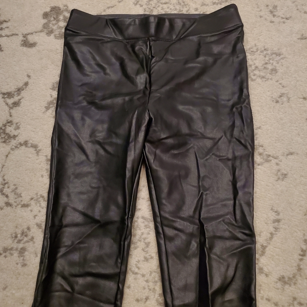 Leather Soft Black Leggings - Picture 5 of 9